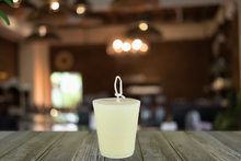 Load image into Gallery viewer, Odour Eliminating Candle Refill